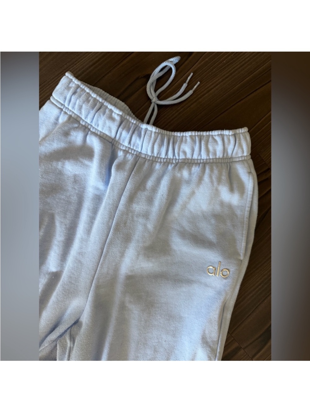 ALO Accolade Sweatpant - Seashell Blue - Small - Picture 5 of 8
